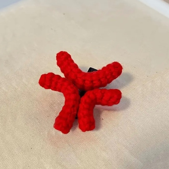 🔥 Crochet "Angry" Hair Clip – Set of Three (3)🔥 - Picture 5 of 5